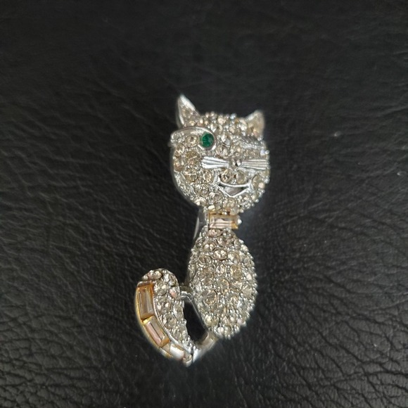 Vintage PELL Winking Cat Pin Brooch Silver Tone with Clear Rhinestones Green Eye - Picture 8 of 8